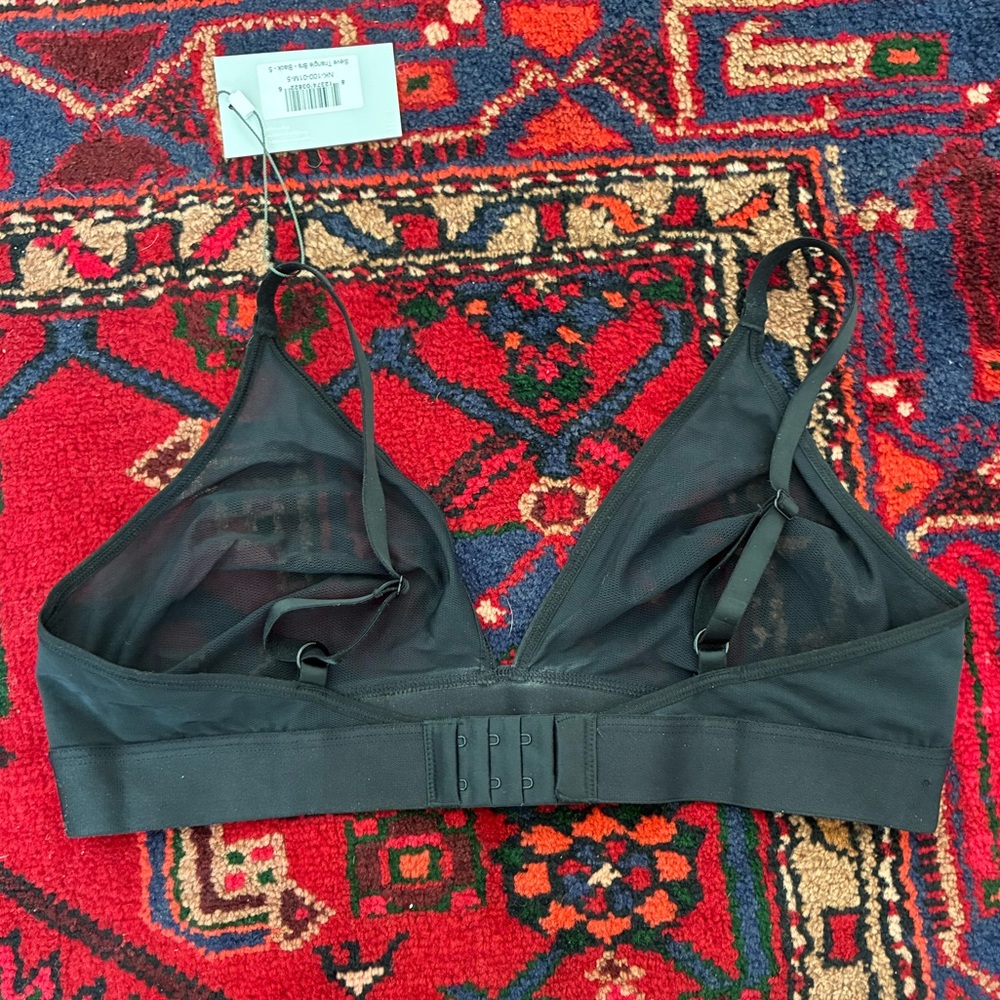 Negative Sieve Triangle Bra in Black - Picture 4 of 8